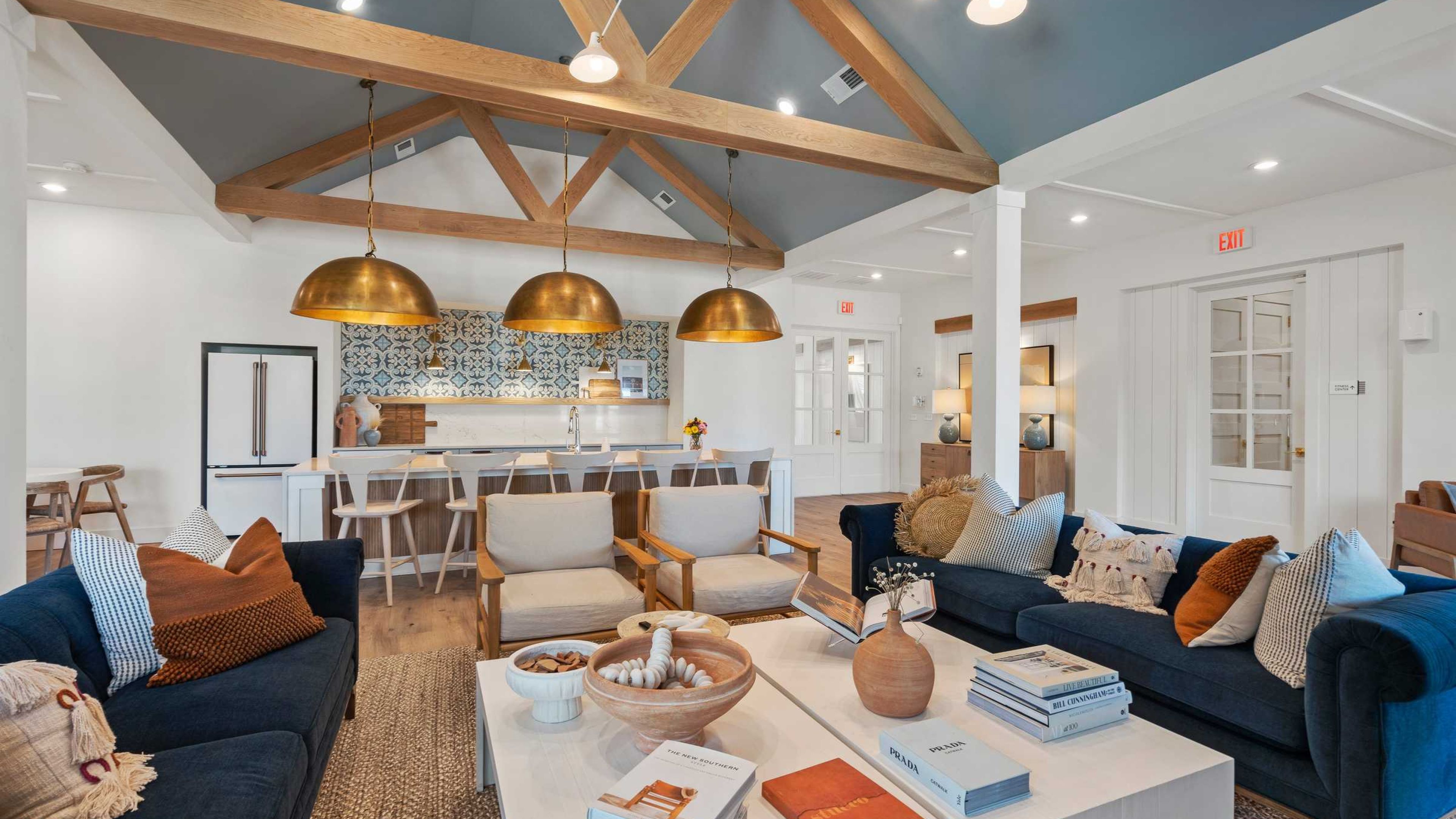 Hawthorne Palmetto resident clubhouse amenity with seating area and beautiful finishes